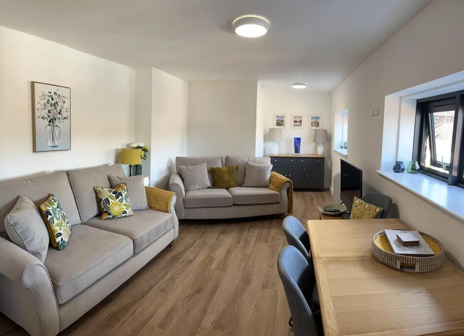 No5 At 53 - 2 Bed Apartment In Leek, Staffs Peak District Εξωτερικό φωτογραφία
