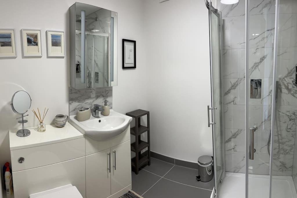 No5 At 53 - 2 Bed Apartment In Leek, Staffs Peak District Εξωτερικό φωτογραφία