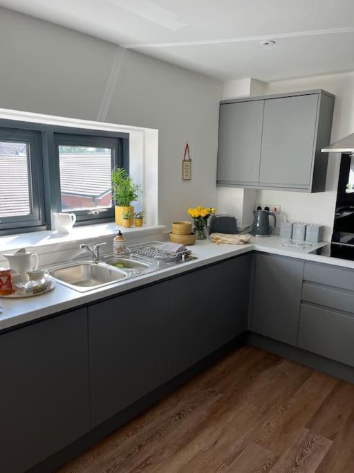 No5 At 53 - 2 Bed Apartment In Leek, Staffs Peak District Εξωτερικό φωτογραφία